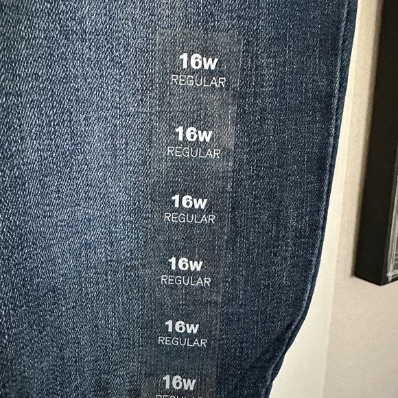 NWT MAURICE JEANS - Picture 2 of 6